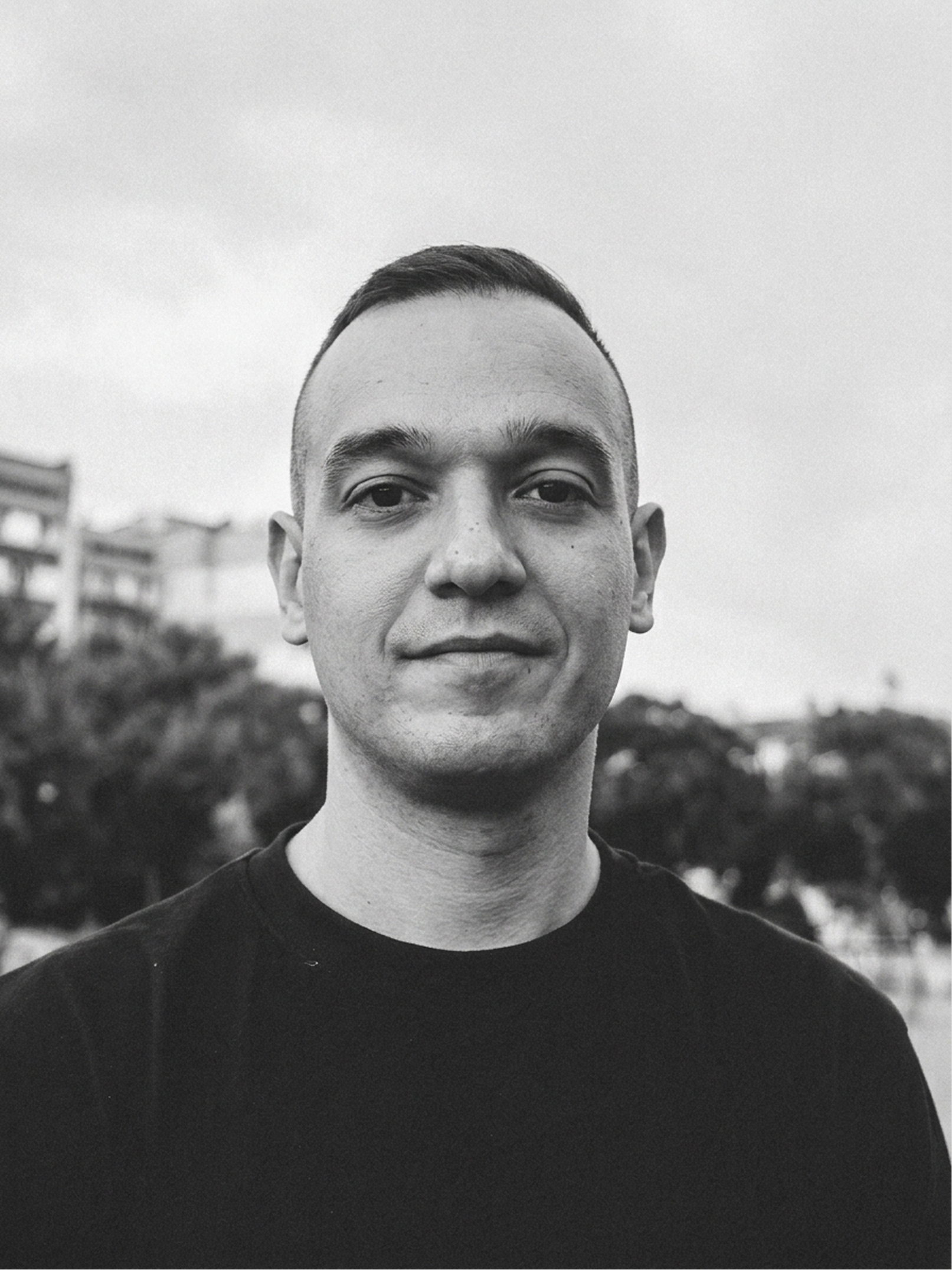 Senior Brand & Product Designer